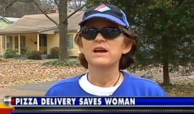 Pizza Delivery Woman Saved an Old Woman's Life