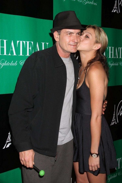 Charlie Sheen And Natalie Kenly