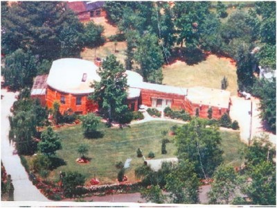 Guitar-Shaped House