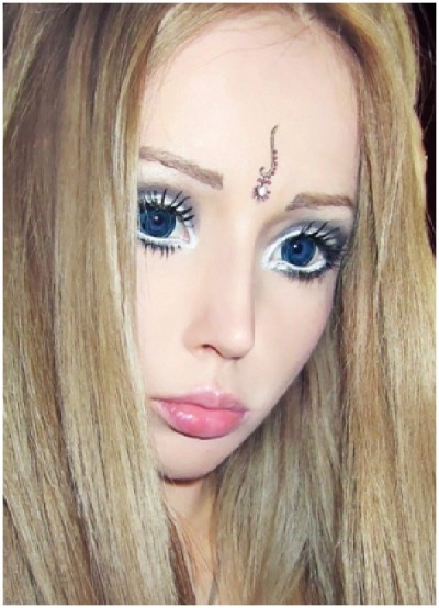 Valeria Lukyanova's Blank Stare