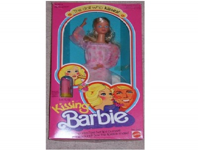Kissing Barbie