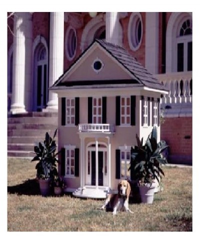 Southern plantation dog house