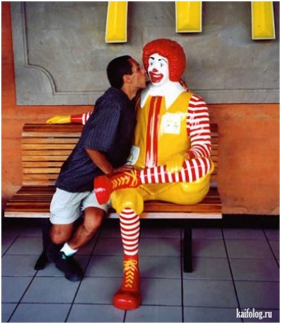 Ronald McDonald Got Attention from Men Too