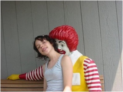 Ronald McDonald Loves Kids