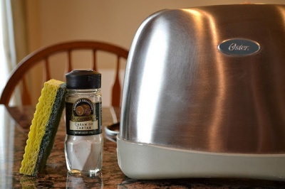 Clean Gunk Off Your Toaster with Cream of Tartar