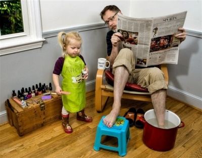 Dad helps his Daughter Become Salon Girl