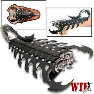 Scorpion wrist knife