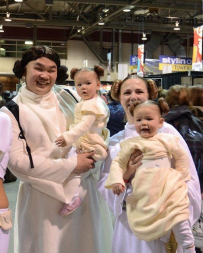 When Whole Family Including Dad Turns into Princess Leia