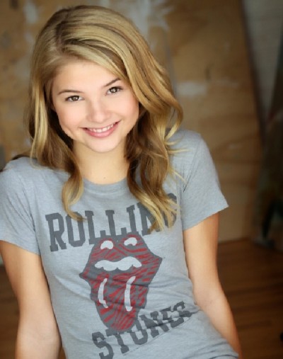 Stefanie Scott