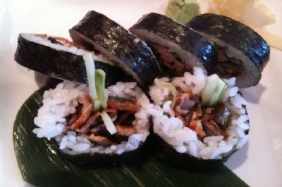 Salmon skin roll