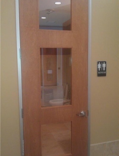 The Genius Who Installed This Bathroom Door