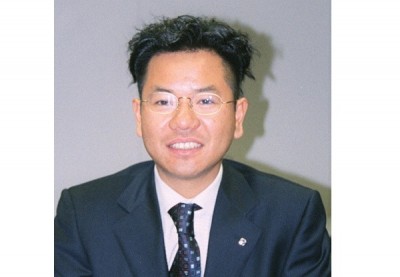 Yasumitsu Shigeta