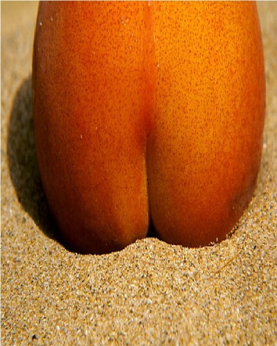 Peach bum