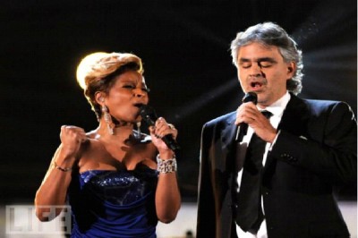 What Child Is - Adrea Bocelli & Mary J. Blige