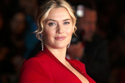 Kate Winslet Had Nutsack Pressed Against Her Cheek