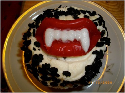 Dracula Cupcake