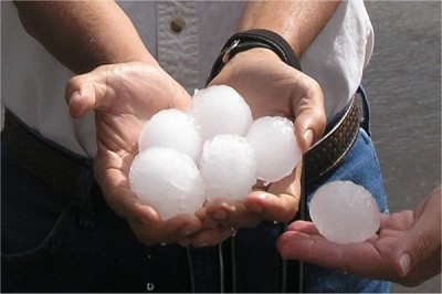 Giant hailstones