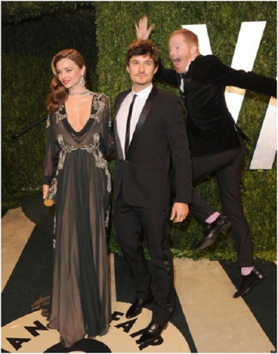 Orlando Bloom and Miranda Kerr Photobombed by Jesse Tyler Ferguson