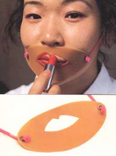 Mask for proper lipstick