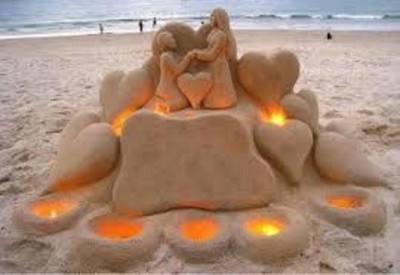 lightning love sand art